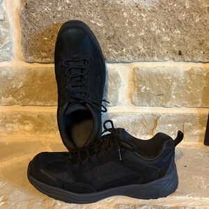 Brahma All Black Men's Steel Toe Work Shoes.